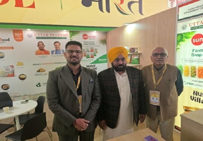 CM भगवंत मान ने उप्र खाद्य प्रसंस्करण विभाग के स्टॉल पर उत्पादों का लिया स्वाद