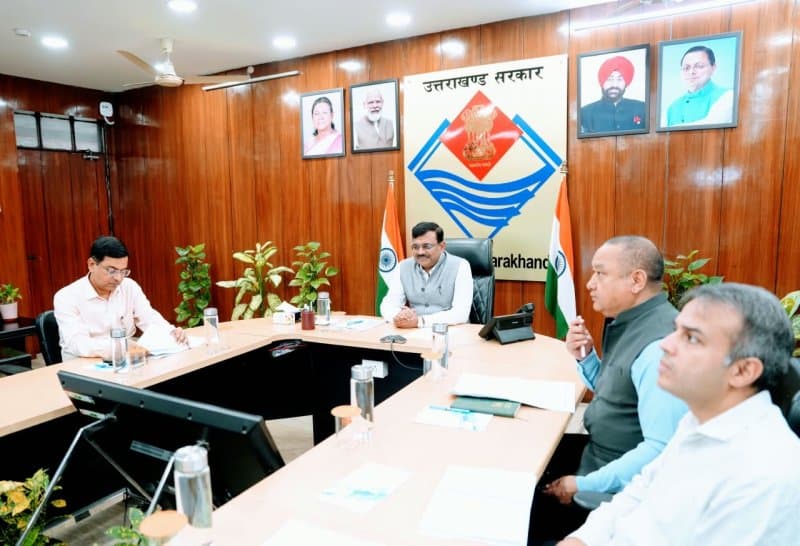 केदारनाथ रोपवे परियोजना में तेजी लाने के निर्देश, वन स्वीकृति और टावर निर्माण पर मुख्य सचिव का जोर