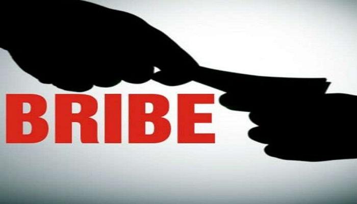 धामी सरकार का भ्रष्टाचार पर बड़ा प्रहार, देहरादून में उप शिक्षा अधिकारी रंगे हाथ गिरफ्तार
