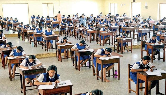 बोर्ड परीक्षा की तैयारीः केंद्र व्यवस्थापकों को मास्टर्स ट्रेनर दे रहे प्रशिक्षण