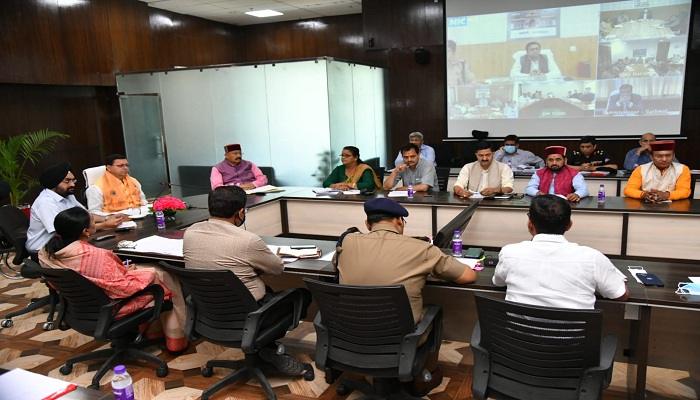 सुविधाजनक चारधाम यात्रा के लिए पुख्ता व्यवस्थाएं सुनिश्चित की जाएं : पुष्कर सिंह धामी