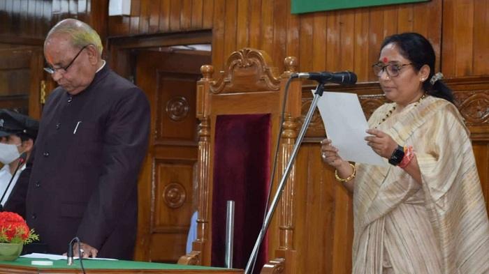 उत्तराखंड विधानसभा की पहली महिला स्पीकर रितु खंडूरी भूषण