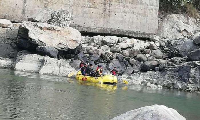 होली का जश्न मातम में तब्दील, भागरथी और इंद्रावती नदी में डूबे दो युवक