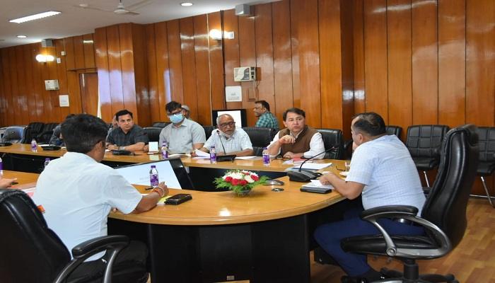 विशेष प्रमुख सचिव सूचना ने की सूचना विभाग के कार्यों की समीक्षा