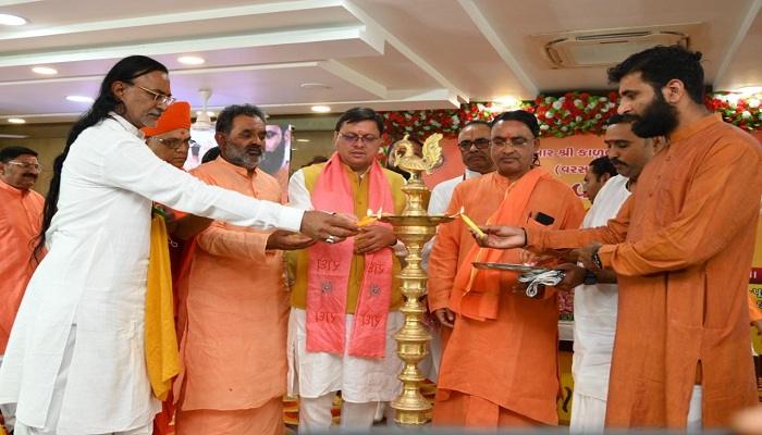नकलंग धाम के नवनिर्मित भवन का सीएम धामी ने किया लोकार्पण
