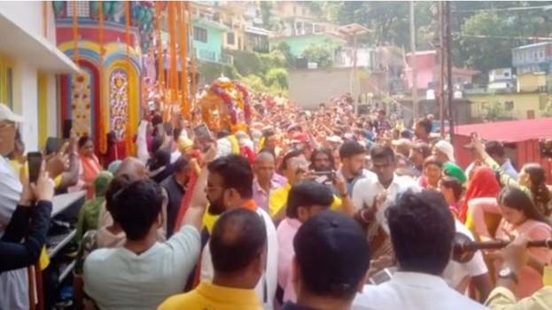 बाबा केदार और मां गंगा की डोली ने किया अपने-अपने धामों को प्रस्थान