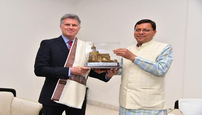सीएम धामी से कनाडा के उच्चायुक्त ने की भेंट, विभिन्न मुद्दों पर की चर्चा