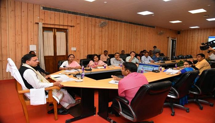 मुख्यमंत्री धामी ने की चारधाम यात्रा व्यवस्थाओं की समीक्षा