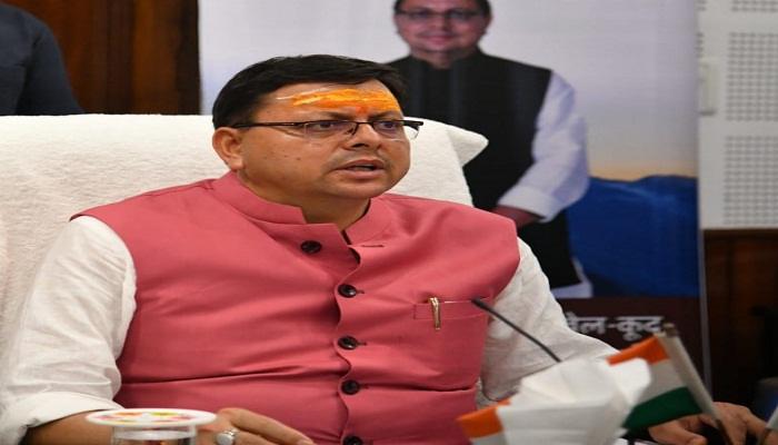 सीएम धामी ने लोगों की सुनी समस्याएं, समाधान के दिए निर्देश