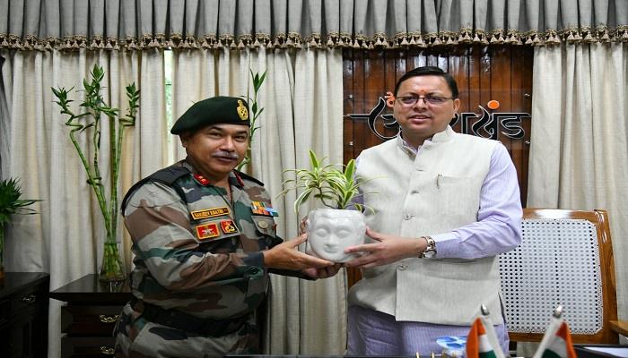 मुख्यमंत्री धामी से उत्तराखंड सब एरिया मेजर जनरल ने की भेंट