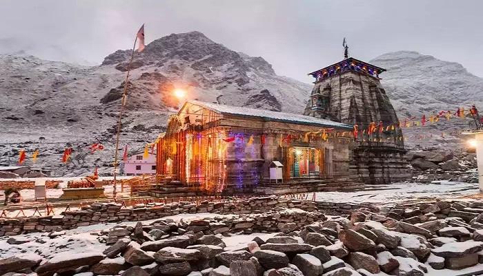 खराब मौसम की वजह से केदारनाथ यात्रा में नो एंट्री, श्रद्धालुओं पर लगाया ब्रेक
