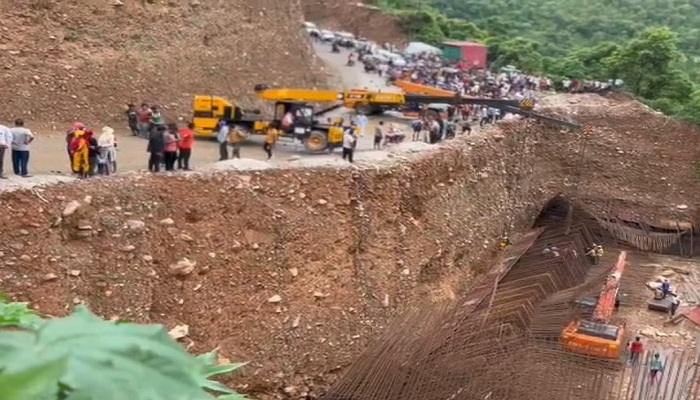 नेशनल हाईवे पर निर्माणाधीन पुल ढह गया, 2 मजदूरों की मौत