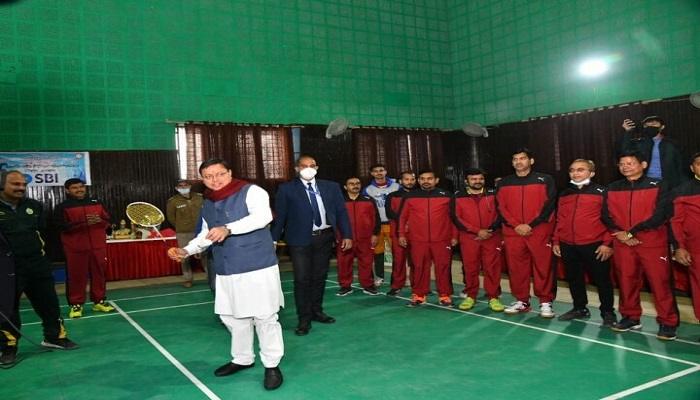हमारे युवाओं में प्रतिभा की कमी नही: सीएम धामी