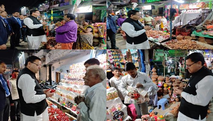 काफिला रोक मिट्टी के दिये खरीदने पहुंचे सीएम धामी