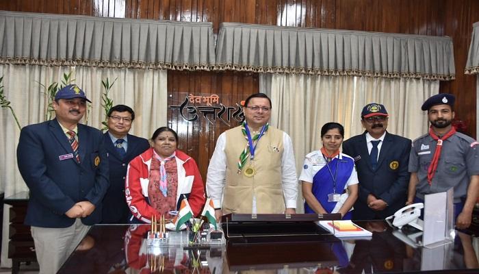 सीएम धामी से भारत स्काउट एवं गाइड के प्रतिनिधि दल ने की भेंट