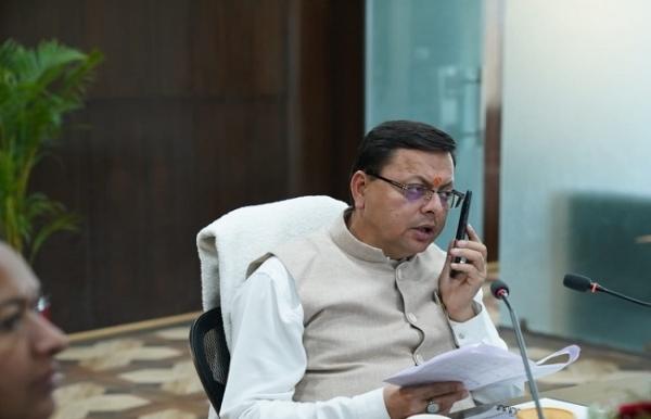 सीएम धामी ने 1905 पर स्वयं वार्ता कर परखी व्यवस्थाएं