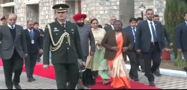 सिविल सेवा का मूल मंत्र \’मैं नहीं, हम हैं\’ : राष्ट्रपति मुर्मू