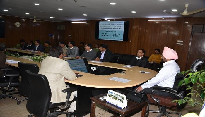 मुख्य सचिव ने शहर से ट्रेफिक कंजेशन को दूर करने के दिए निर्देश