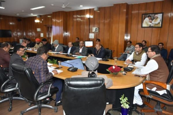 गन्ना किसानों का भुगतान समय पर सुनिश्चित किया जाए: सीएम धामी