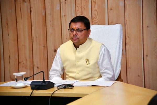 Joshimath Landslide: सीएम धामी ने NTPC निर्माण कार्यों पर तत्काल प्रभाव से लगाई रोक