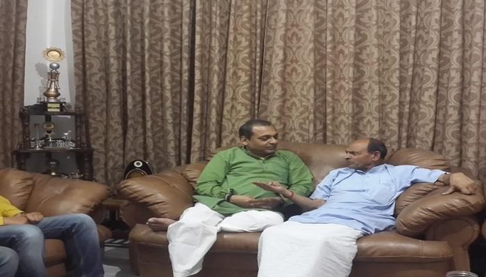 दीनदयाल के द्वार पर तोगड़िया की दस्तक !