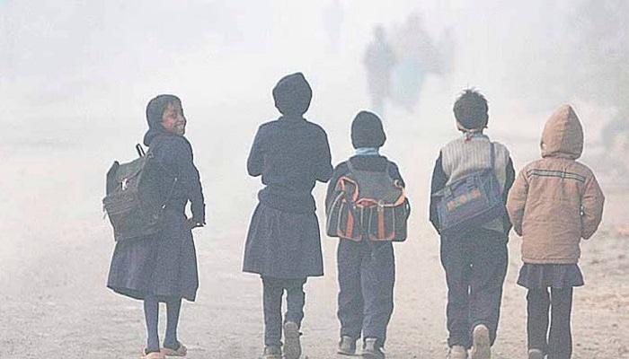 कपकपाती ठंड में कल से खुलेंगे स्कूल, जानें क्लासेज शुरू होना का टाइम