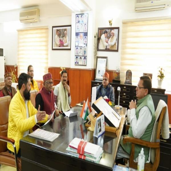 आपदा प्रभावित व्यापार संघ के प्रतिनिधि मंडल ने सीएम धामी से की मुलाकात