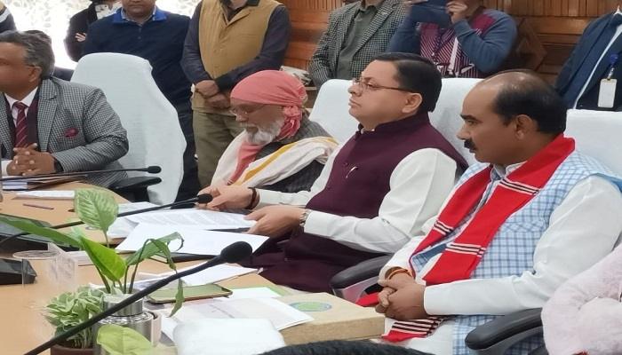 आदर्श चंपावत जिले के लिये सीएम धामी ने संस्थाओं के साथ किया मंथन
