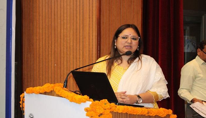 सात दिन में किया जाएगा 75000 शौचालयों का कायाकल्प: नेहा शर्मा