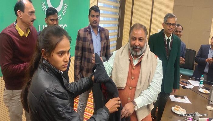 बेटियों के हाथों में प्रदेश के परिवहन की स्टेयरिंग