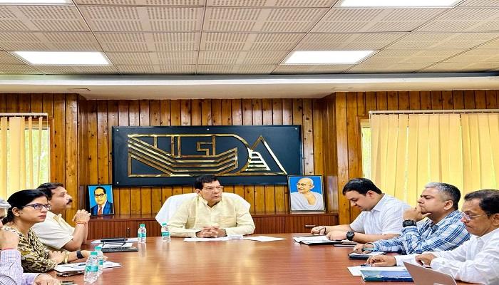 एके शर्मा ने GIS-2023 में ऊर्जा क्षेत्र में आए निवेश प्रस्तावों की प्रगति की समीक्षा की