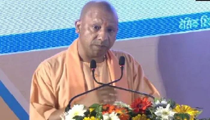 स्कूल चलो अभियान का सीएम योगी ने किया शुभारंभ