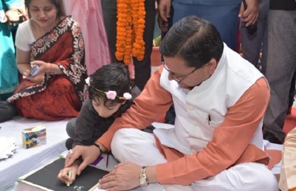समय के साथ शिक्षा में इनोवेशन बहुत जरूरी: सीएम धामी