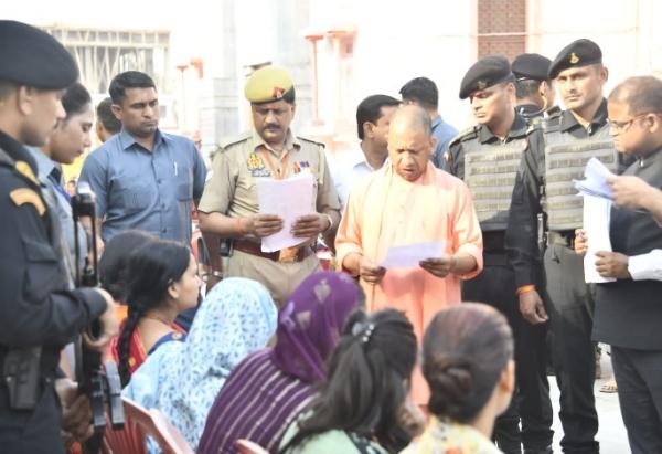 चिंता न करें, पात्रों को जरूर मिलेगा लाभ: सीएम योगी