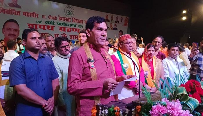 आगरा के इतिहास में सभी भाजपा के मेयर बने हैं: एके शर्मा