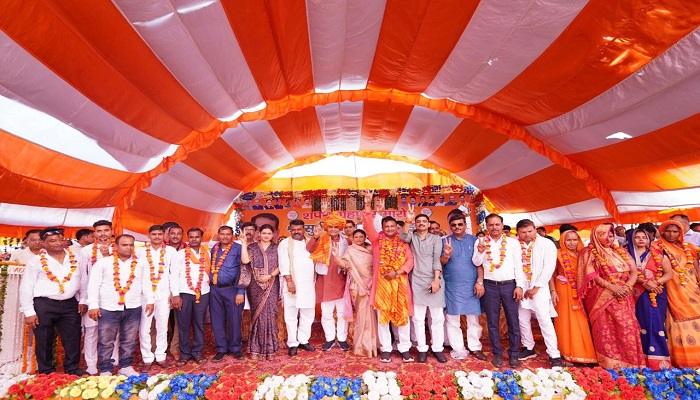 खेरागढ़ नगर पंचायत अध्यक्ष के शपथ ग्रहण समारोह में शामिल हुए नगर विकास व ऊर्जा मंत्री