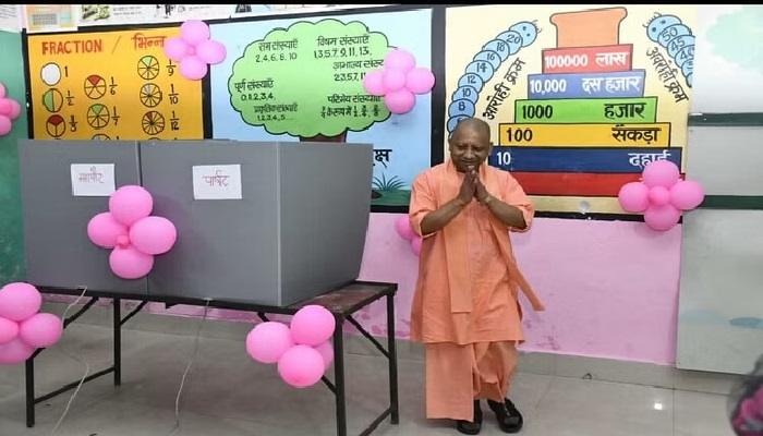 ट्रिपल इंजन की सरकार बनाने के लिए अवश्य सहभागी बनें: सीएम योगी