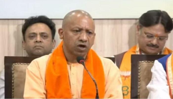 निकाय चुनाव में ऐतिहासिक विजय पर सीएम योगी ने मतदाताओं को दी बधाई