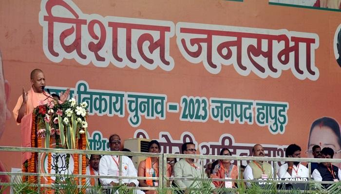 अपने अस्तित्व को खोते हापुड़ को हमने दिलायी वैश्विक पहचान: सीएम योगी