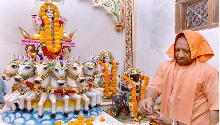 योगी ने की नौ देव विग्रहों की प्राण प्रतिष्ठा, और समृद्ध हुआ गोरक्षपीठ का देवलोक