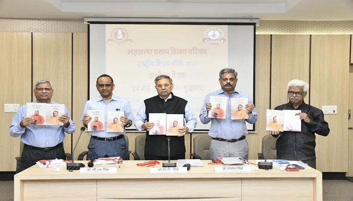 सीएम योगी के लिए जनार्दन सदृश आराध्य है जनता : प्रो. डीपी सिंह