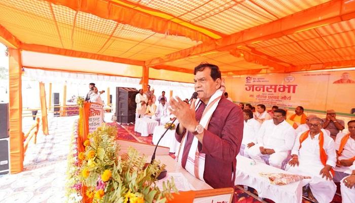पूर्वांचल की जनता अपना समर्थन सही व्यक्ति को नहीं देती: एके शर्मा