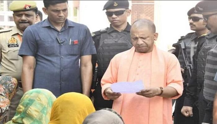 सीएम योगी ने निस्तारण के लिए दिया भरोसा, अफसरों को दिए निर्देश