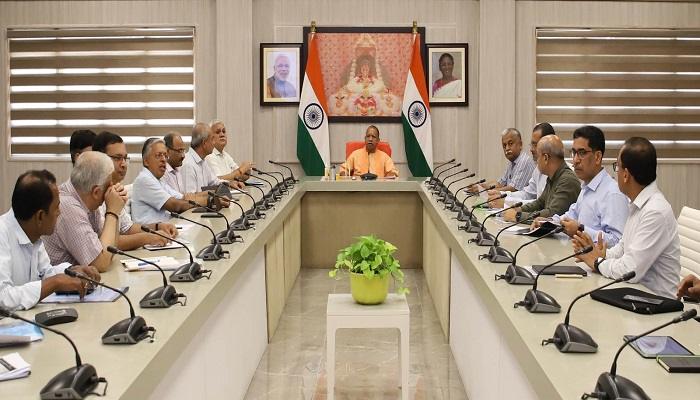 योगी ने प्रदेश को वन ट्रिलियन डॉलर अर्थव्यवस्था की प्रगति की समीक्षा