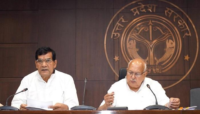 ऊर्जा विभाग उपभोक्ताओं को पर्याप्त और सस्ती बिजली मुहैया कराने के लिए प्रतिबद्ध: एके शर्मा