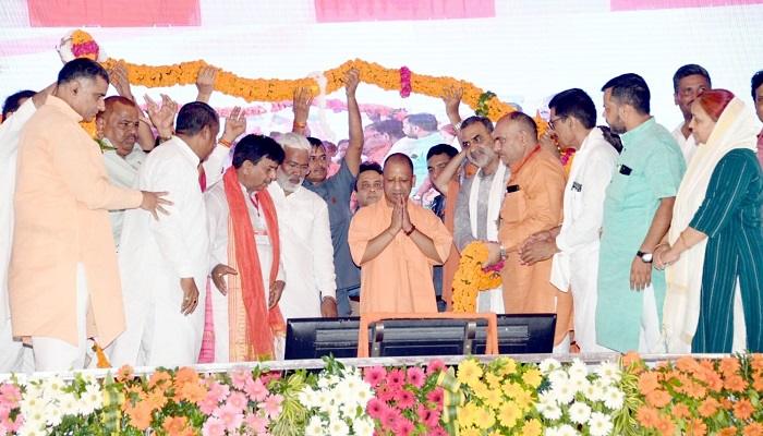माफिया के लिए महा काल है डबल इंजन की सरकार : योगी