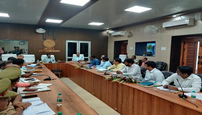 राजस्व वसूली बढ़ाने तथा बिजली चोरी रोको अभियान को और प्रभावी बनायें: एम. देवराज