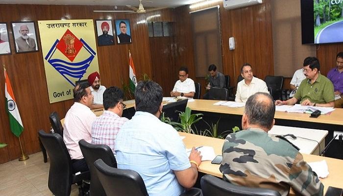 सड़कों के निर्माण में प्लास्टिक वेस्ट का करें प्रयोग : मुख्य सचिव