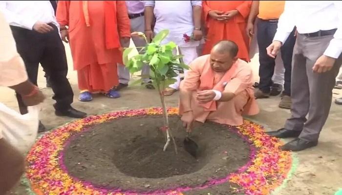 गोरखपुर से पौधरोपण महायज्ञ का शुभारंभ करेंगे मुख्यमंत्री योगी