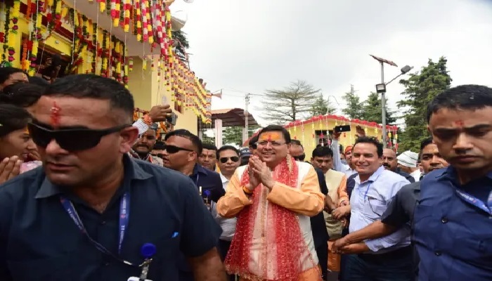 ऐतिहासिक बग्वाल मेले के साक्षी बने सीएम धामी